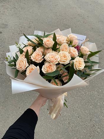 Букет Кремовые розы Латте в Давлеканово